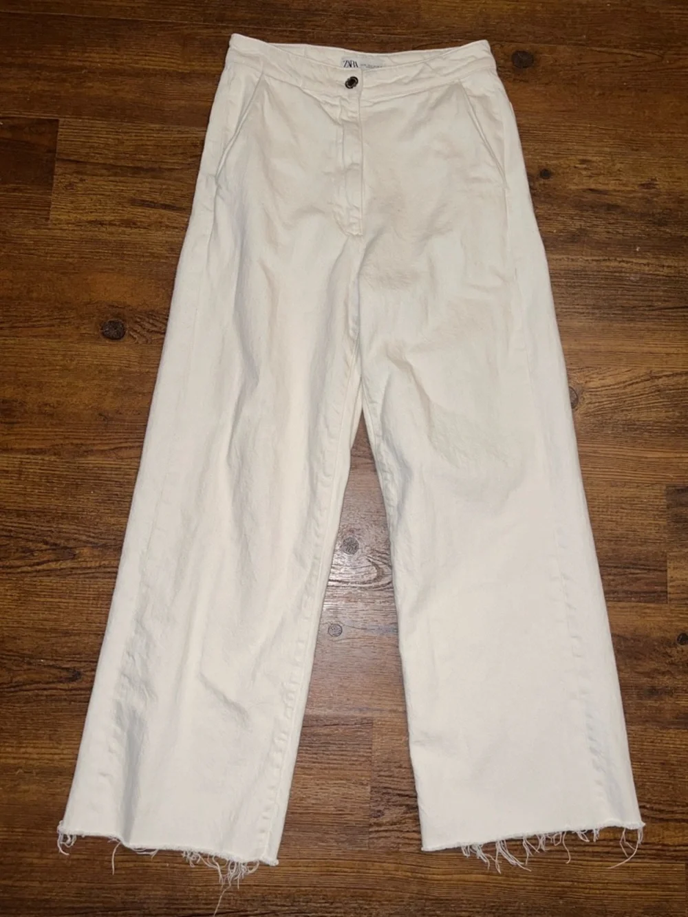 Zara Wide Leg Boho Ivory High Rise Casual Ankle Frayed Raw Hem Jeans Size 4 - Picture 2 of 8